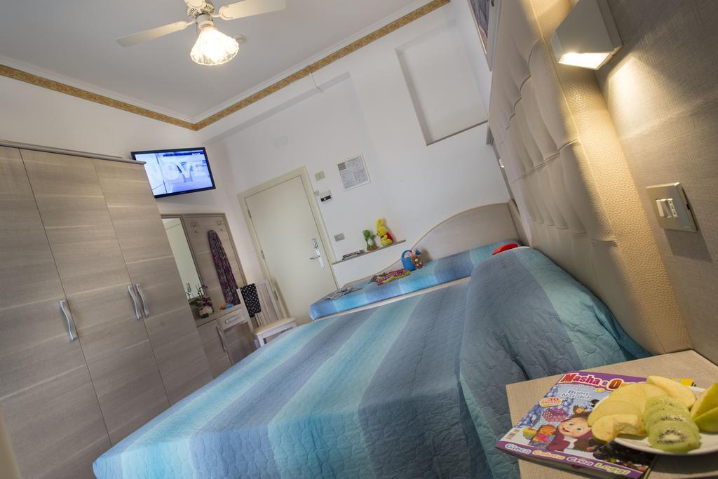 Hotel Titanus Bellaria-Igea Marina Eksteriør billede