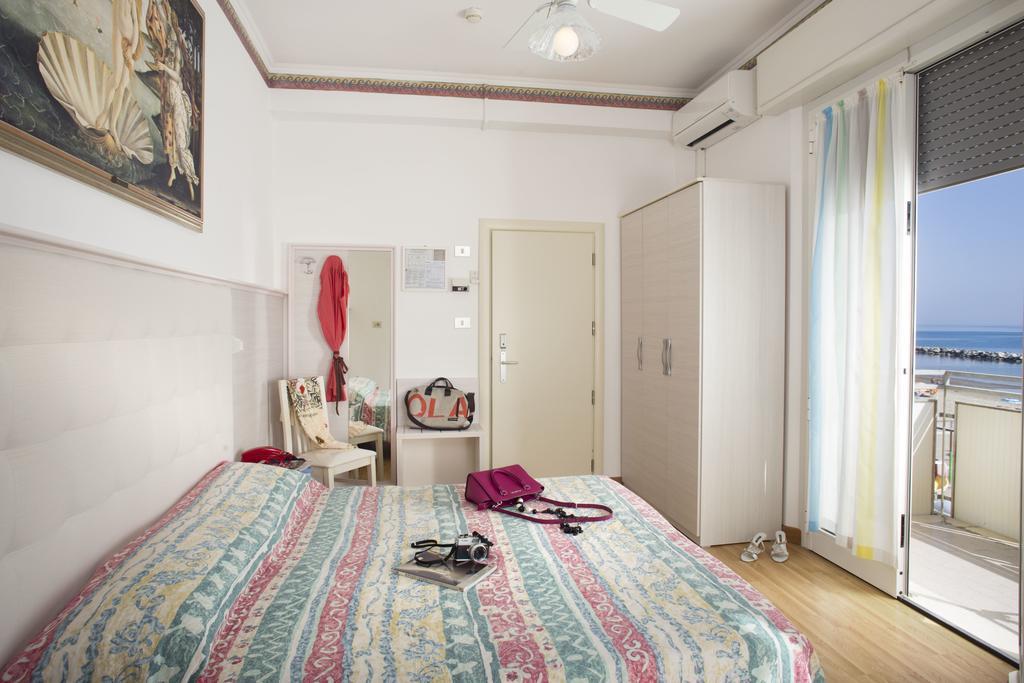 Hotel Titanus Bellaria-Igea Marina Eksteriør billede