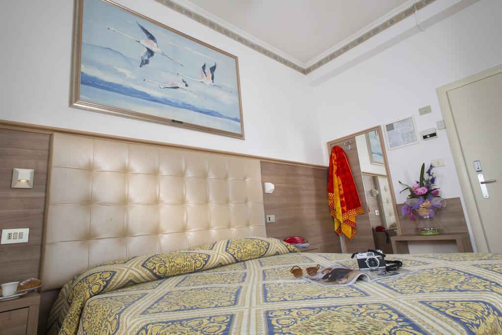 Hotel Titanus Bellaria-Igea Marina Eksteriør billede